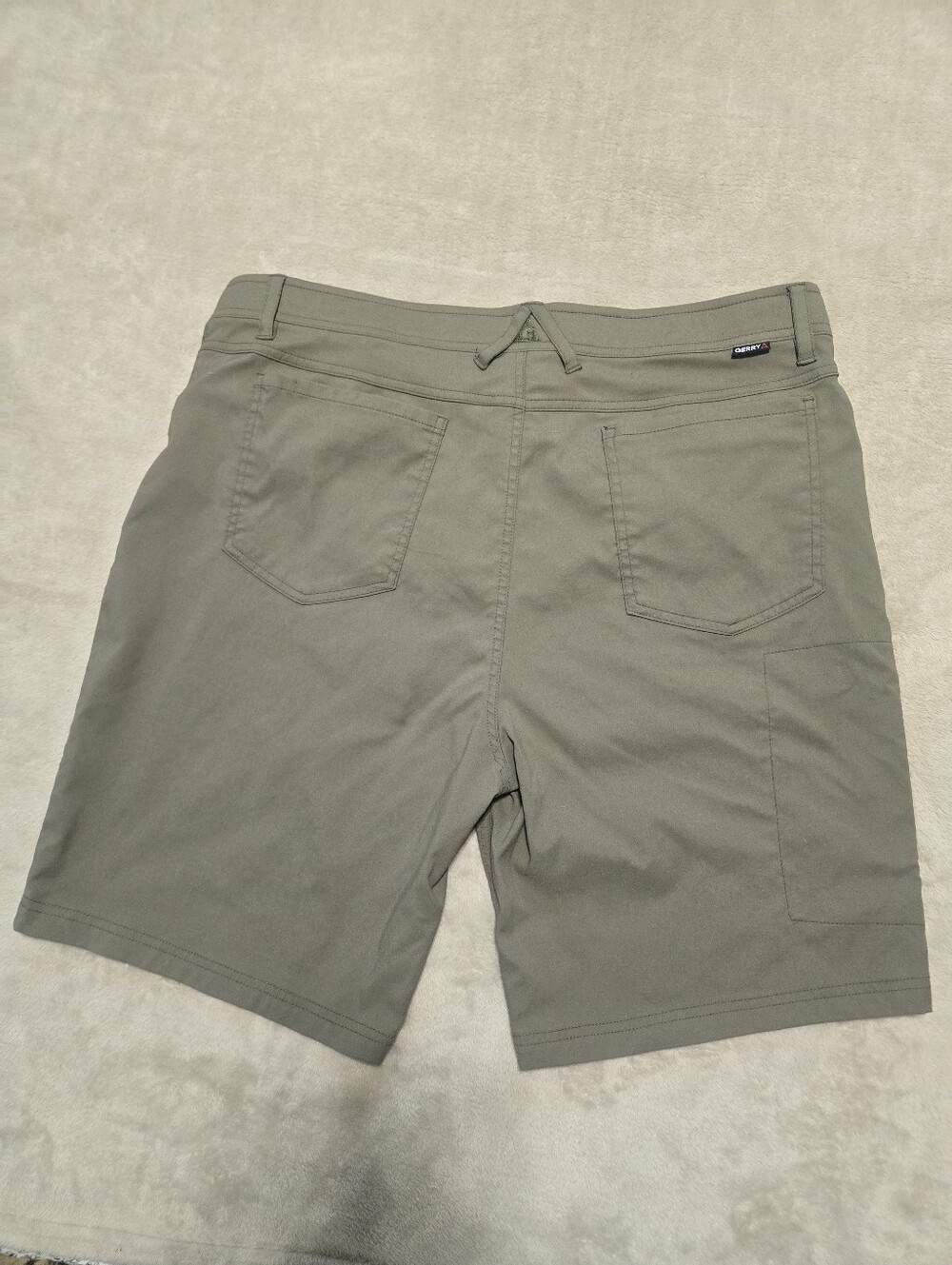 Gerry Weber Olive Green Athletic Shorts with Webbing Belt Mens Size 40 Hiking - Picture 2 of 9